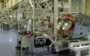 Airbus technicians build OneWeb LEO satellites for Eutelsat