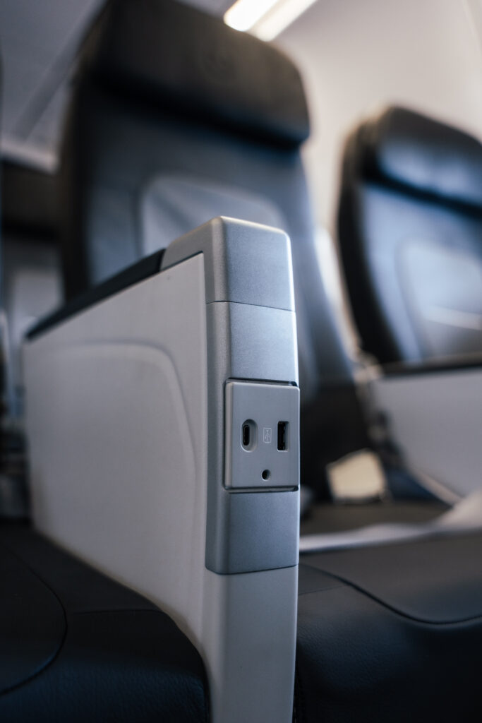 USB power ports are installed in the seat on this Lufthansa A320.