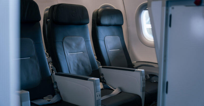 Two new Geven seats sit empty on the Lufthansa A320.