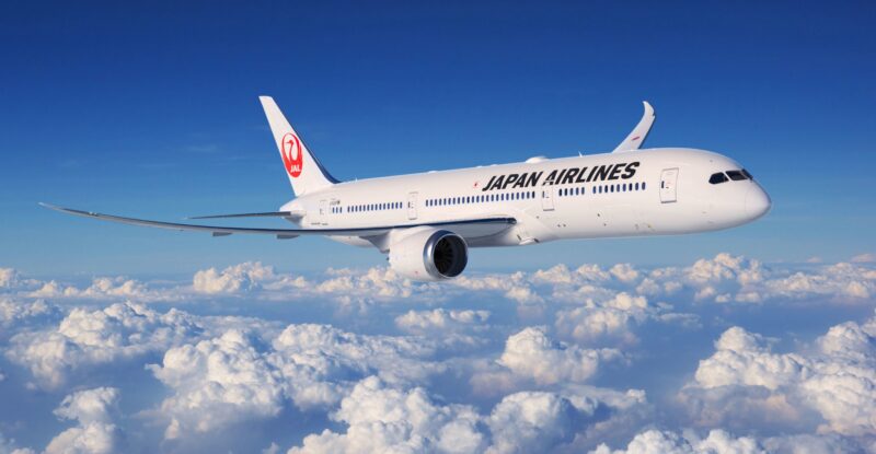 JAL Boeing 787-9 in flight