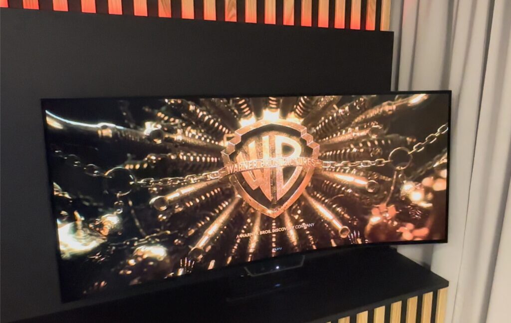 Warner Bros. "pops" out of the screen