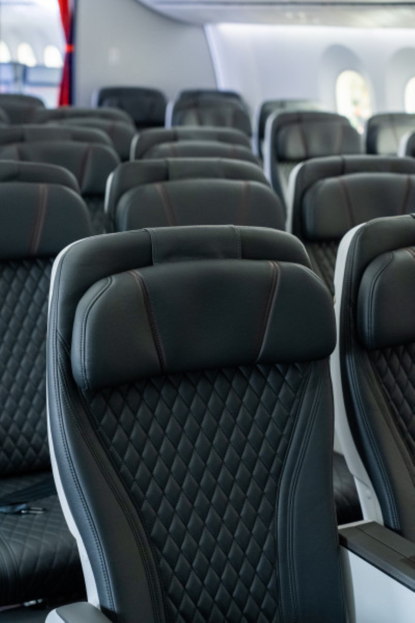 Press Release: Jetstar's 787 Dreamliner gets a glow up - Runway ...