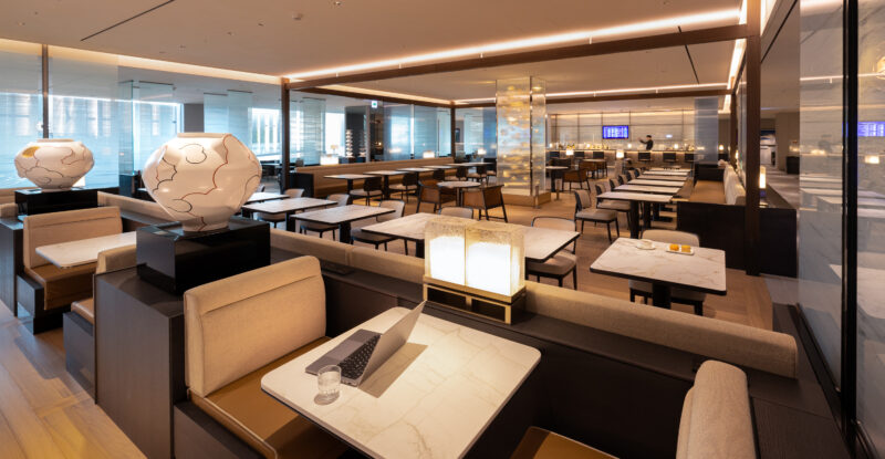 Korean Air Incheon Prestige West Lounge features booths