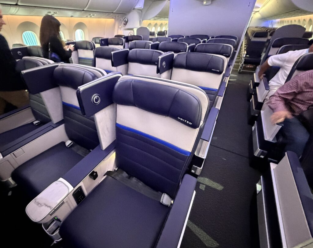 Inside the premium economy cabin on United's Boeing 787-9.