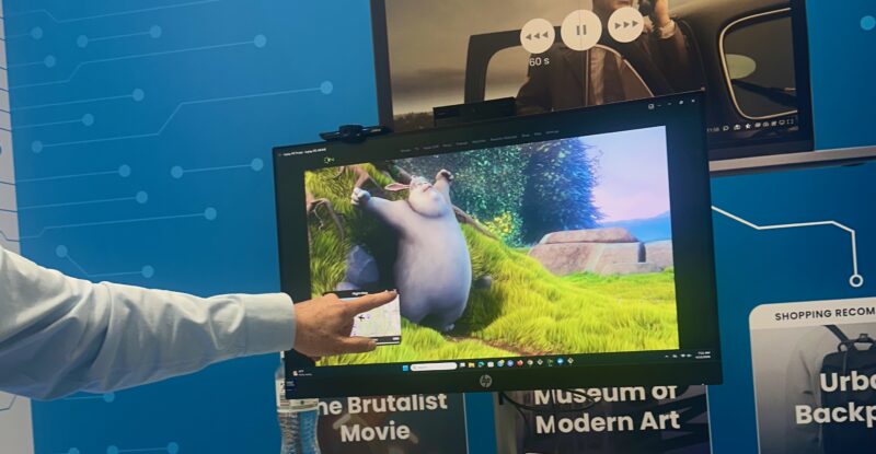 IdeaNova co-founder and CEO Juraj Siska demonstrates the new Inplay Navigator moving map solution to RGN at AIX 2026