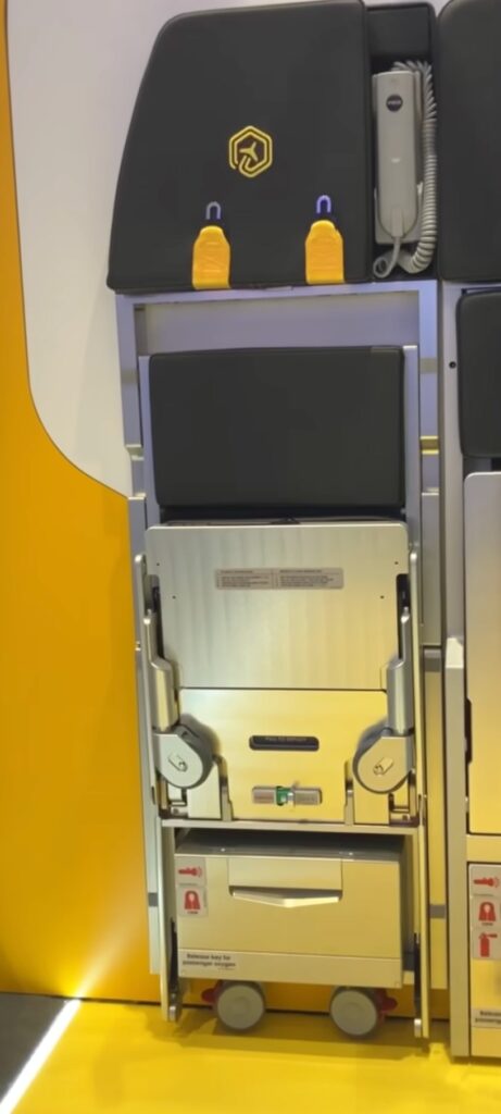 J&C Aero Jump Seat Duo II