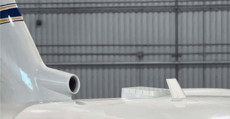 Galileo HDX installation location on Challenger aircraft (fuselage-mounted antenna)