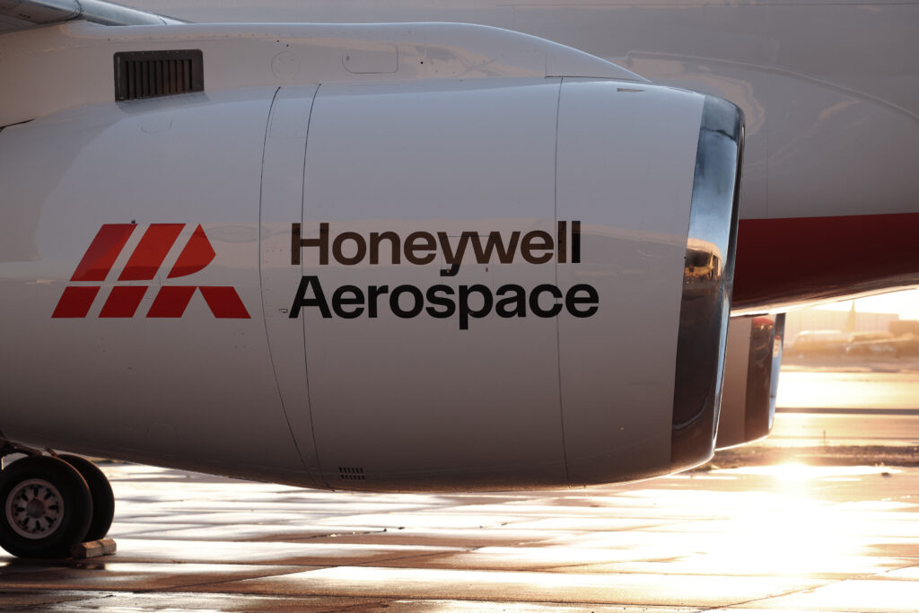 Honeywell Aerospace logo on a 757 engine nacelle.