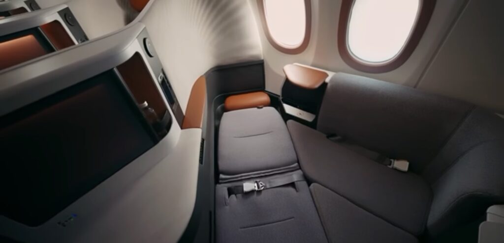 Saudia A321XLR business class, based on Thompson VantageSOLO in grey and brown CMF