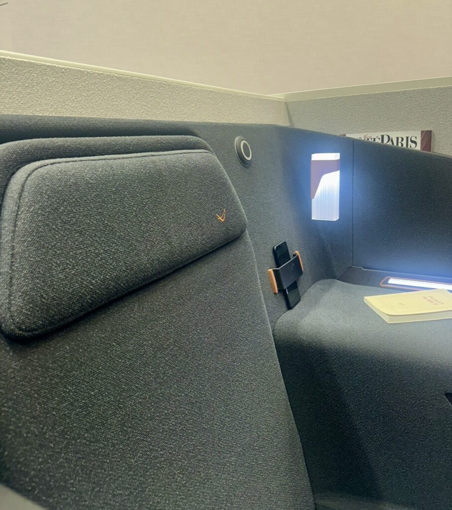 Close up of the seat and the wraparound fabric on the shell.