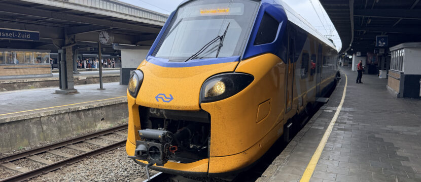 EuroCity Direct trainset arriving at the platform.
