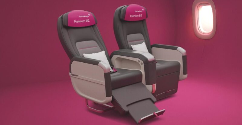 Eurowings Premium BIZ Seat in grey with pink head rests.