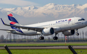 LATAM A320neo taking off.