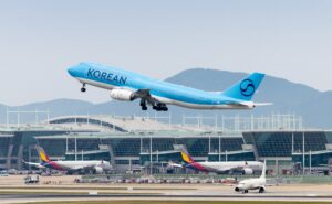 Korean Air Boeing 747 in flight