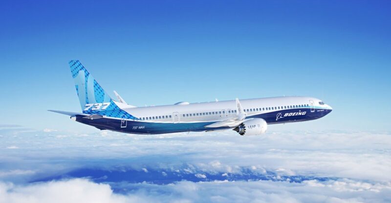 Boeing 737-10 MAX in flight.