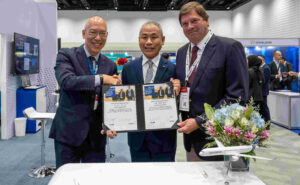 Airbus and All Nippon Airways at the signing of the flight training agreement during the Asia Pacific Aviation Training Summit (APATS).