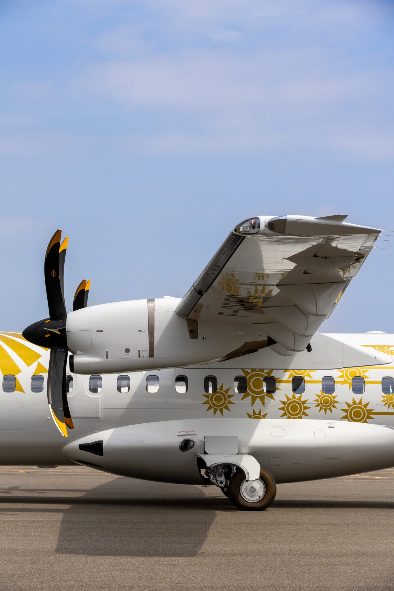 Air Tahiti's new ATR 72-600; a view from under the wing