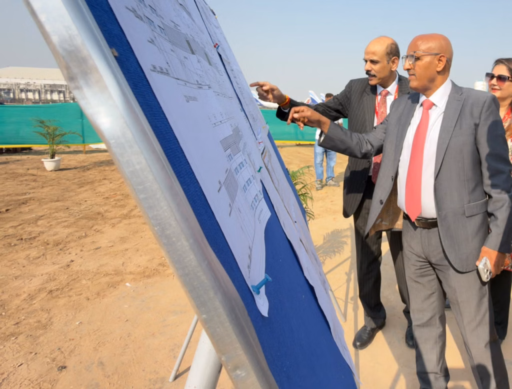 Delhi hangar groundbreaking