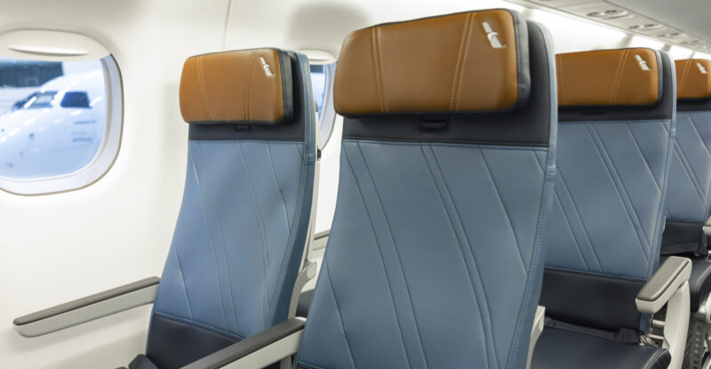 New RECARO seats on board the American Airlines Embraer E175.