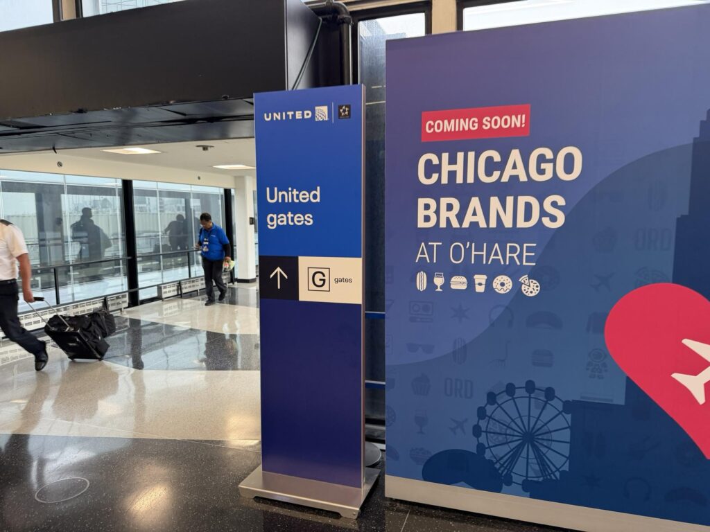 Signage at United's O'Hare showing both where to go for the G gates and the fact that new Chicago Brands are "coming soon" to the airline hub